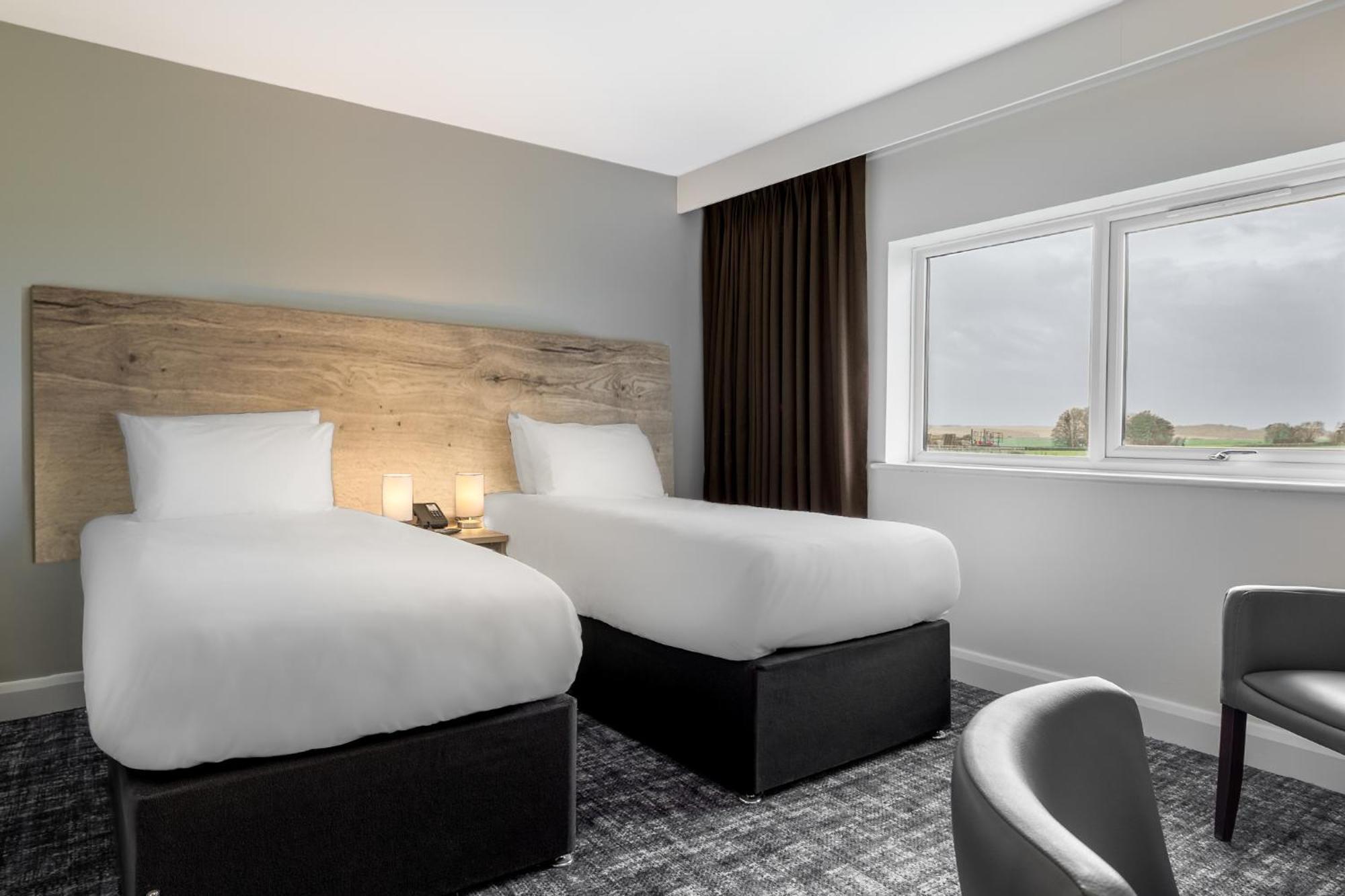 The Stones Hotel Salisbury Extérieur photo